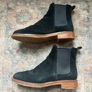 Clarks Black Suede Chelsea Boots - women’s 7.5